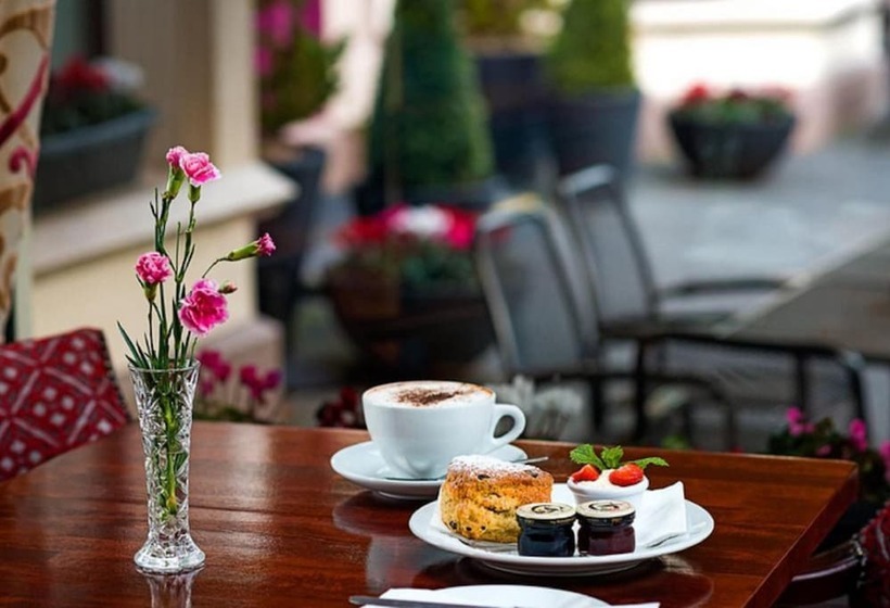 Oranmore Lodge Hotel Conference And Leisure Centre Galway