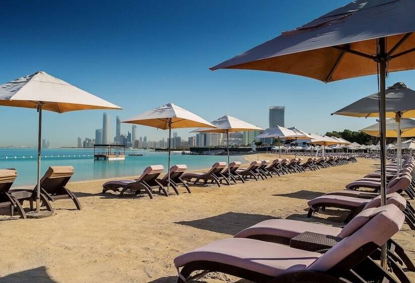 Radisson Blu Hotel & Resort, Abu Dhabi Corniche