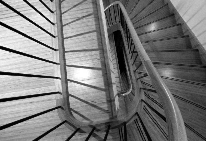 فندق Beau Rivage