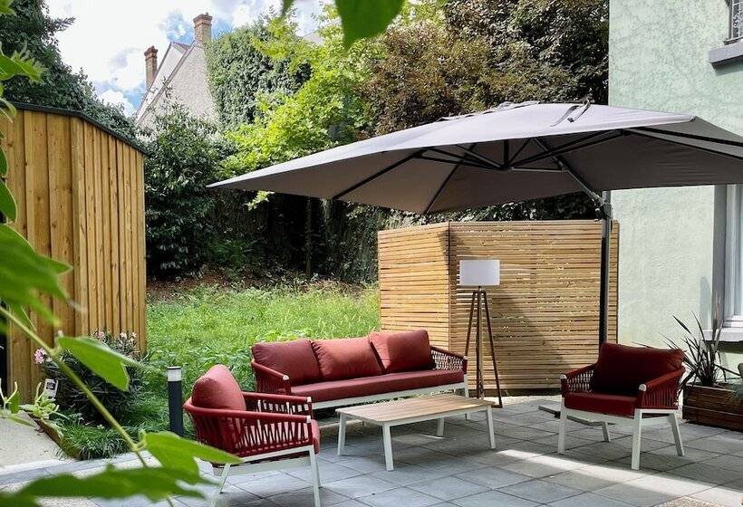هتل Hôtel Villa Berlioz