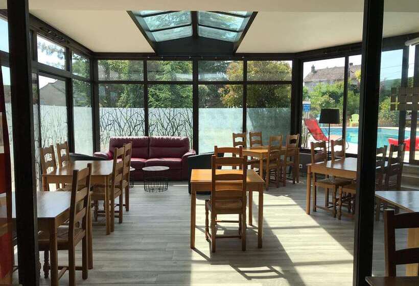 Brit Hotel Dak