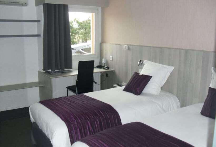 Brit Hotel Dak