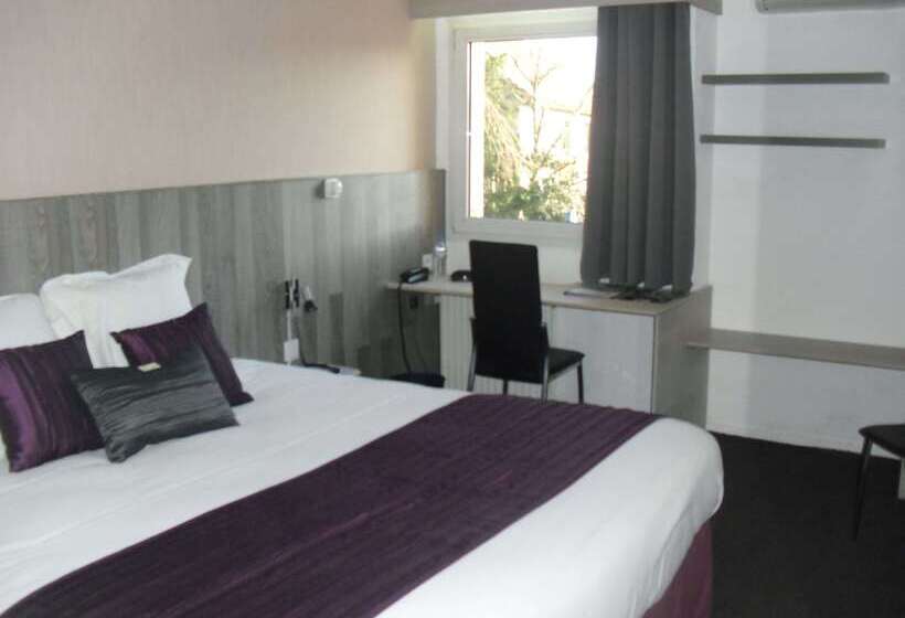 Brit Hotel Dak