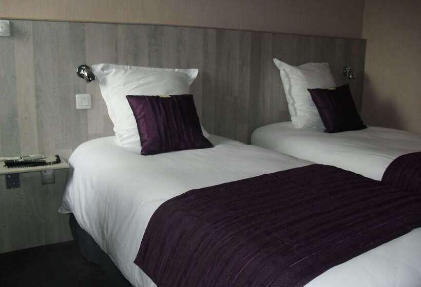 Brit Hotel Dak