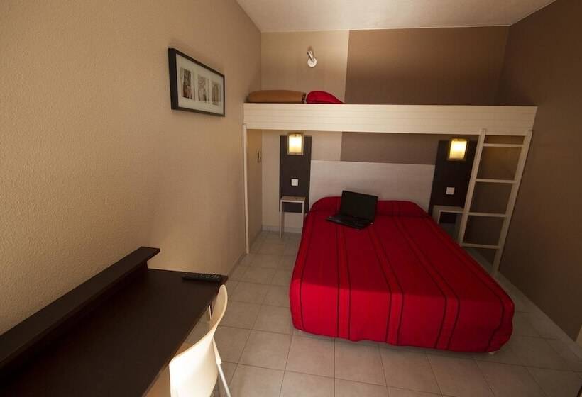 Brit Hotel Essentiel Sète / Balaruc