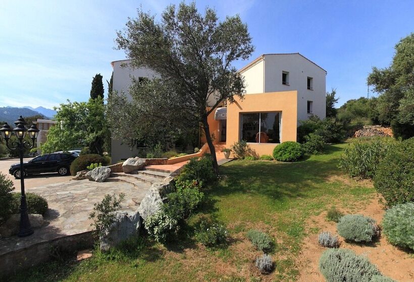 هتل Cala Di L Oru