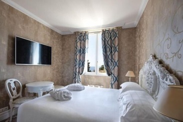 Fotos del hotel Hôtel Château De La Tour:  15