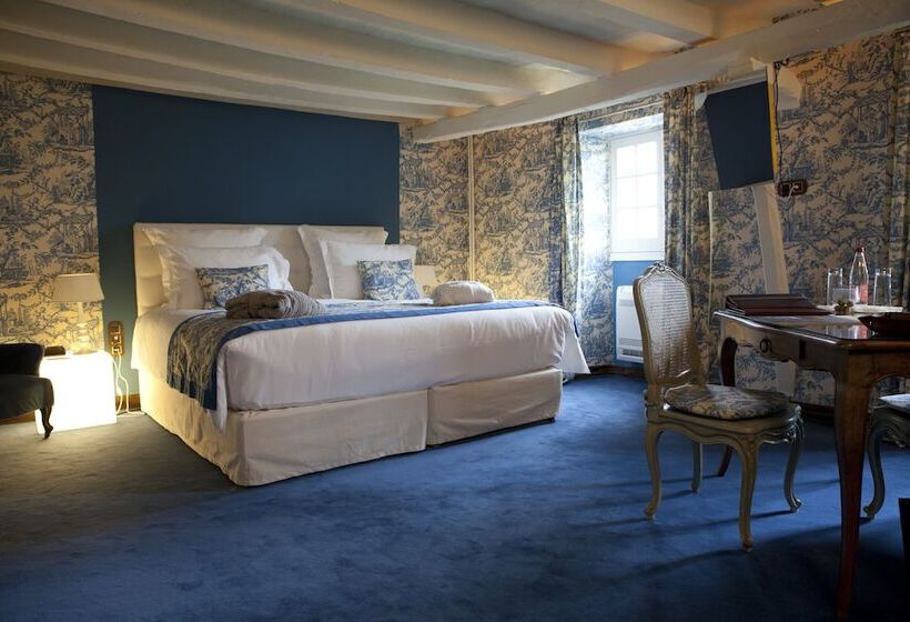 هتل Chateau De Mercues