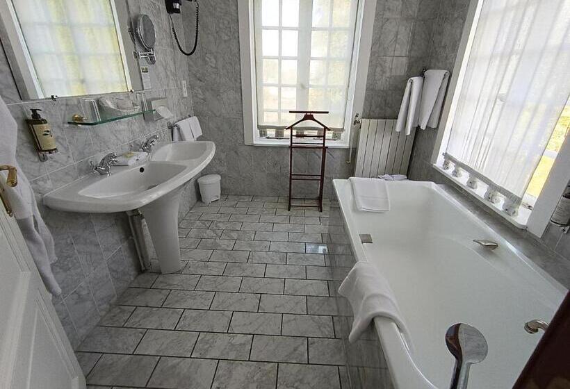 בית מלון כפרי Chateau De Montreuil