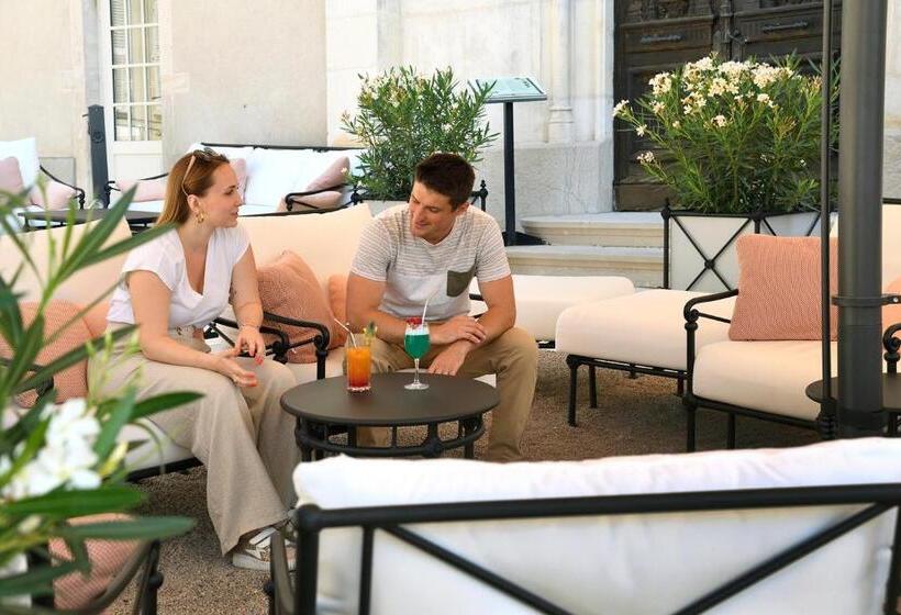 호텔 Chateau De Pizay