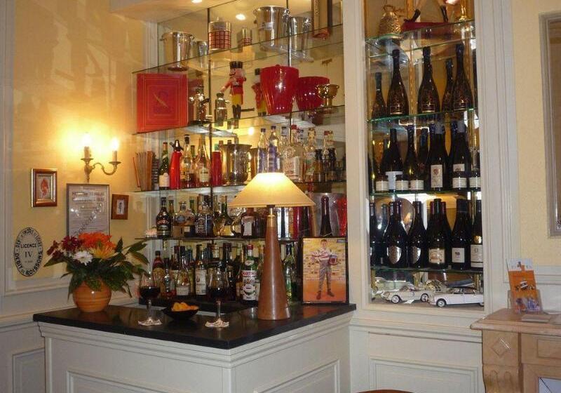 هتل Cit Hôtel Le Plantagenet