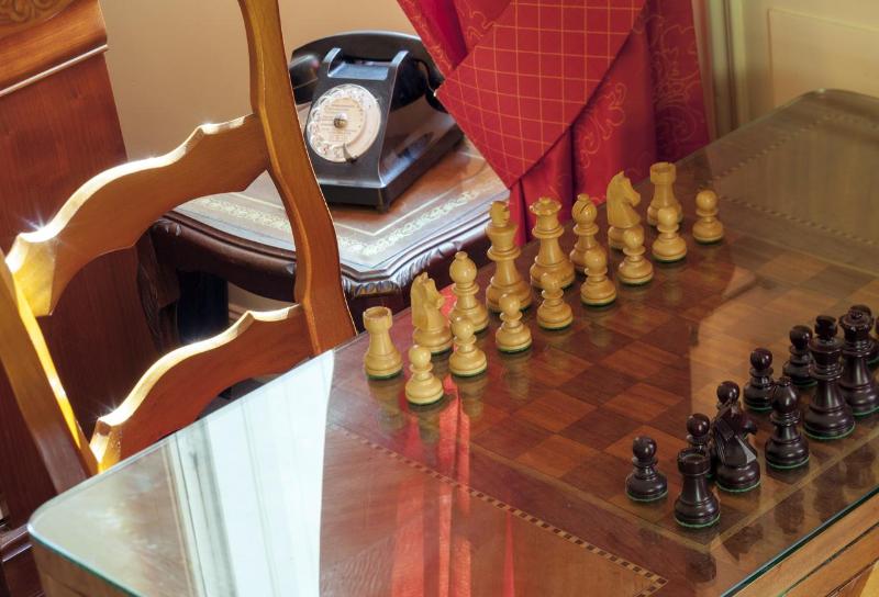 هتل Cit Hôtel Le Plantagenet