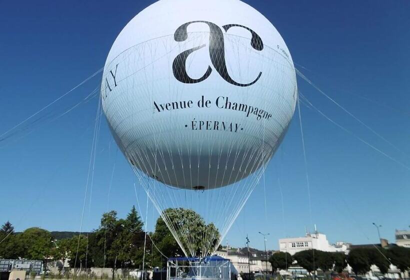 هتل De Champagne