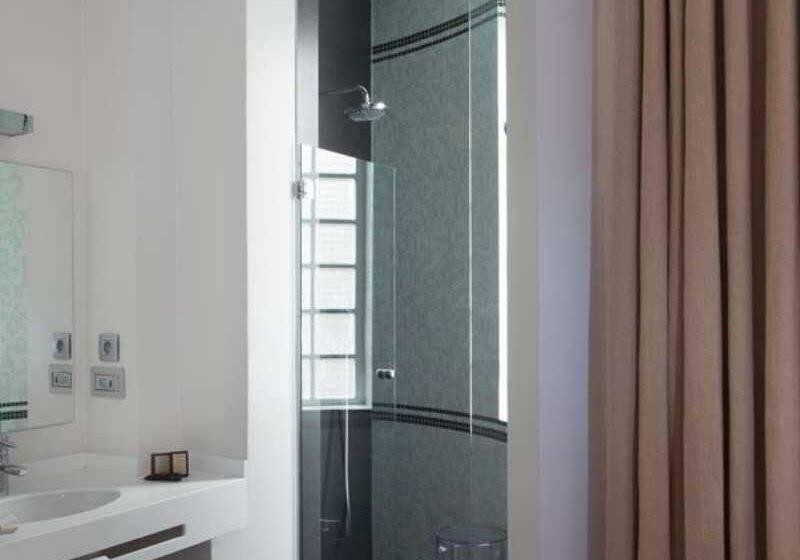 Fotos del hotel Hôtel De La Place Du Louvre  Esprit De France:  21