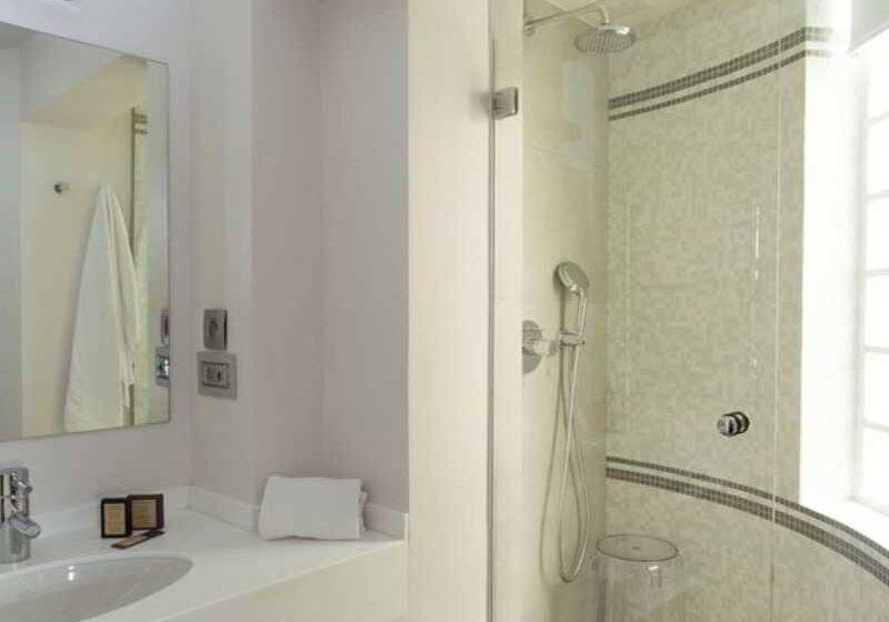 Fotos del hotel Hôtel De La Place Du Louvre  Esprit De France:  22