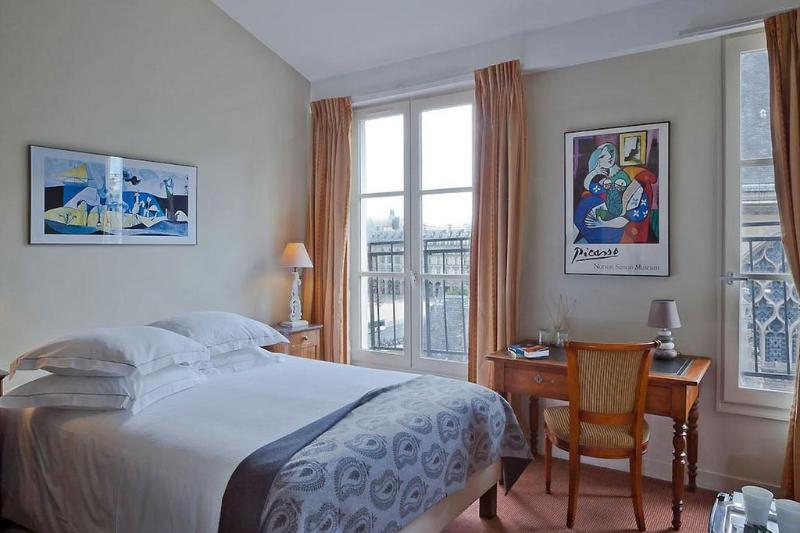 Fotos del hotel Hôtel De La Place Du Louvre  Esprit De France:  4