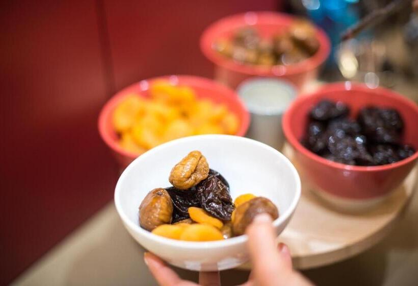 Fotos del hotel Hôtel Des Artistes:  13