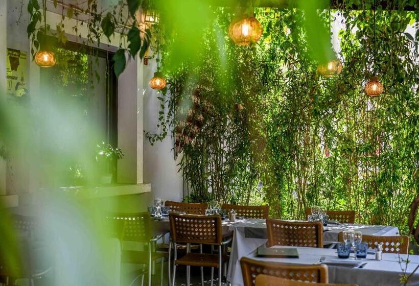 فندق Du Commerce