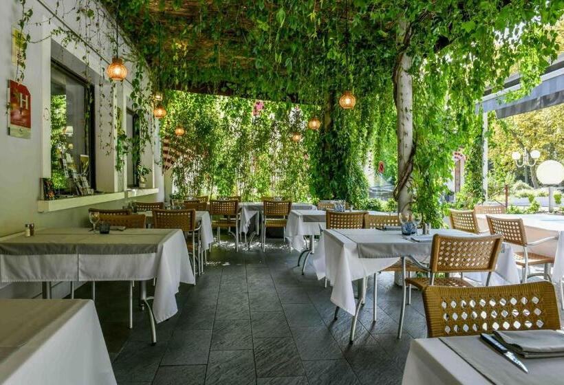 فندق Du Commerce