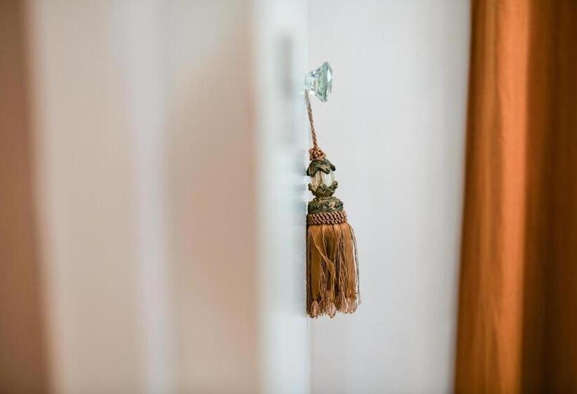 فندق Du Commerce