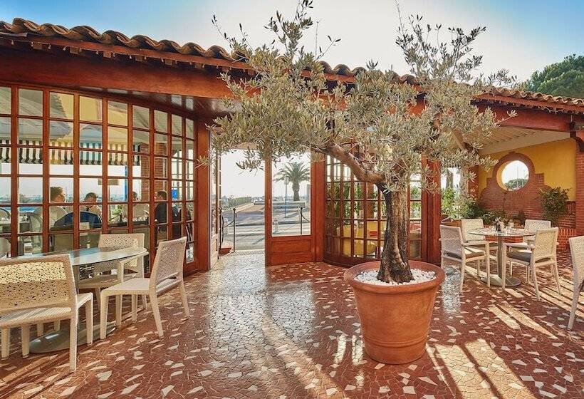 هتل Ermitage De L Oasis & Spa  Cannes Mandelieu