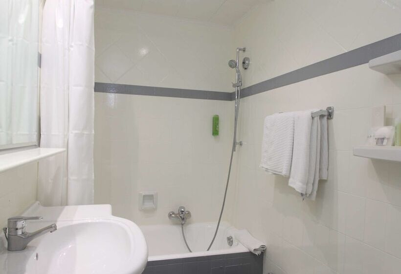 Fotos del hotel Golden Tulip Cannes  De Paris:  57