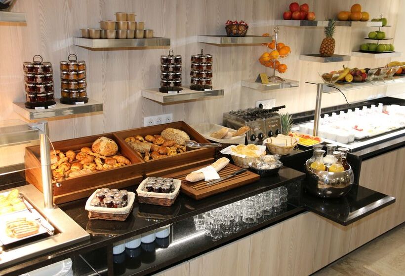 Fotos del hotel Golden Tulip Cannes  De Paris:  12
