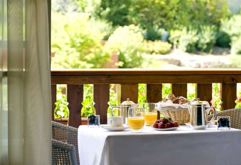 Отель Hostellerie Des Chateaux & Spa