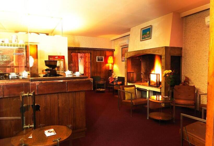 هتل Hôtel Le Lons