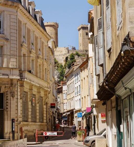 هتل Hôtel Le Lons