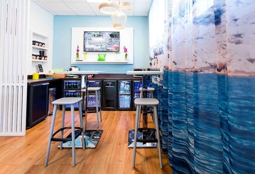 هتل Ibis Styles Marseille Centre Prado Place Castellane