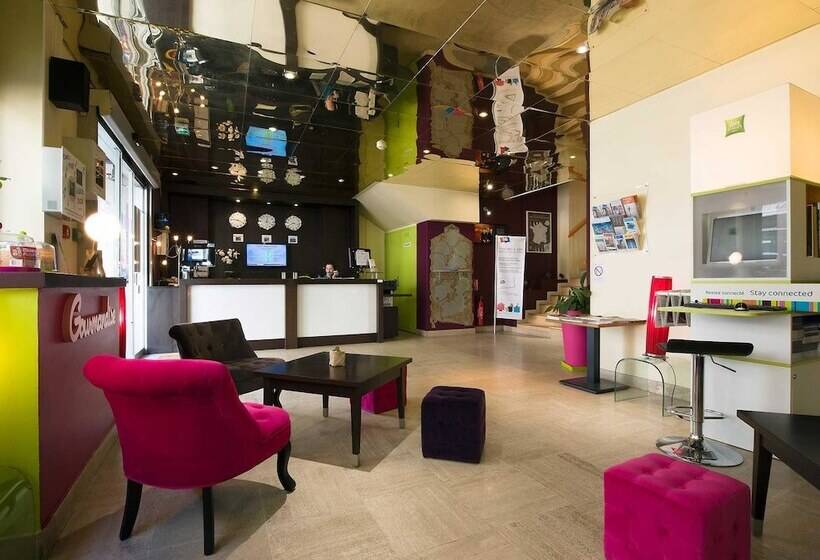 هتل Ibis Styles Nantes Centre Place Royale