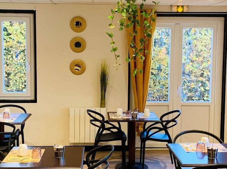 هتل Hôtel Inn Design Sancé Ex Kyriad
