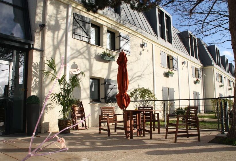 هتل Kyriad Argenteuil