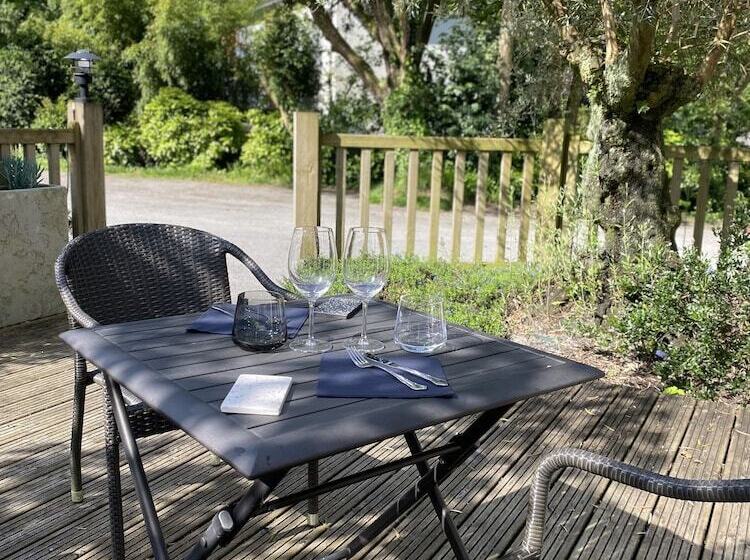 ホテル Le Clos Du Pontic Logis Et Cit