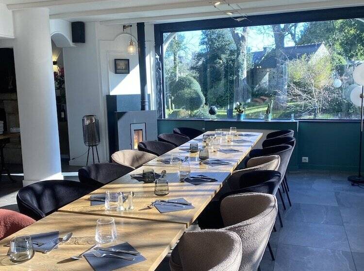 ホテル Le Clos Du Pontic Logis Et Cit