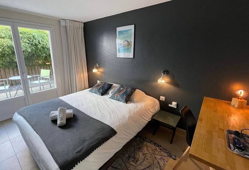 ホテル Le Clos Du Pontic Logis Et Cit