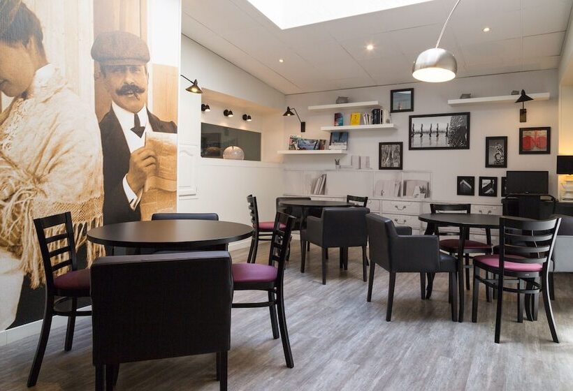 هتل Logis, Hôtel Au Chêne Vert, Saint Brieuc Nord