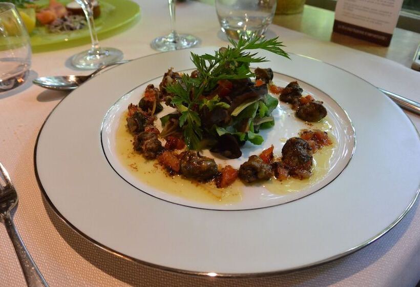 هتل Logis Hôtel Restaurant Des Acacias Lille Tourcoing