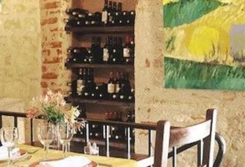 ホテル Logis La Garissade