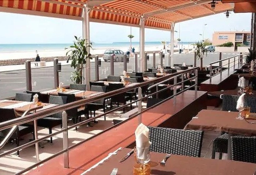 Отель Logis Hôtel & Restaurant Mediterranee