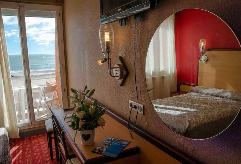 Отель Logis Hôtel & Restaurant Mediterranee