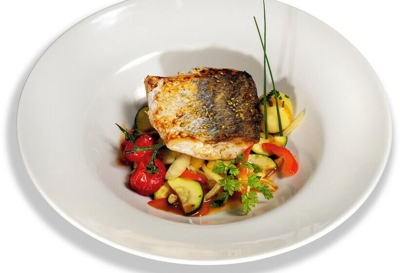 هتل Munsch Restaurant & Wellness, Colmar Nord   Haut Koenigsbourg