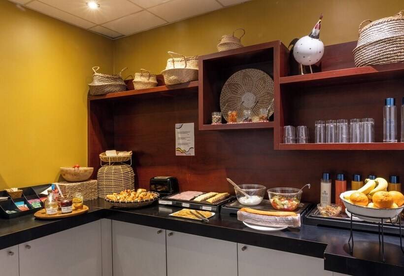 Fotos del hotel Ibis Styles Paris Pigalle Montmartre:  21