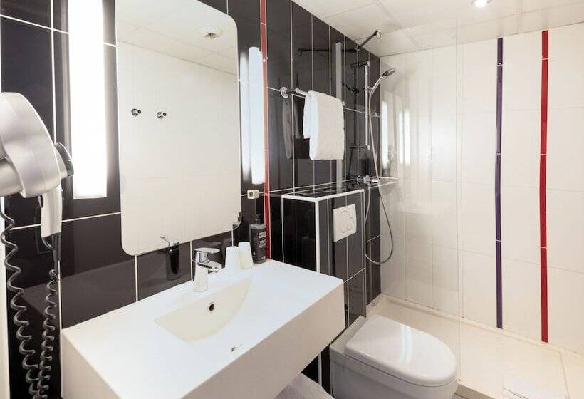 Fotos del hotel Ibis Styles Paris Pigalle Montmartre:  14