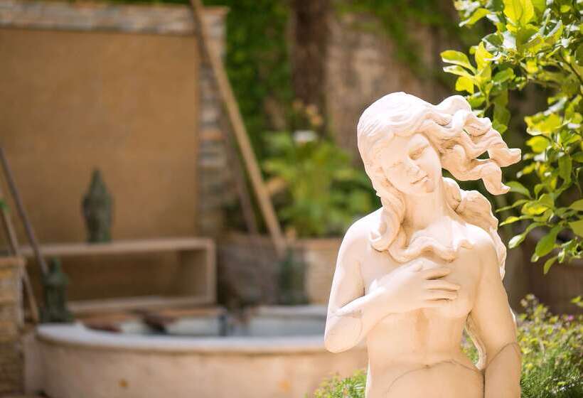 Fotos del hotel Best Western Premier Le Patio Des Artistes Wellness Jacuzzi:  17