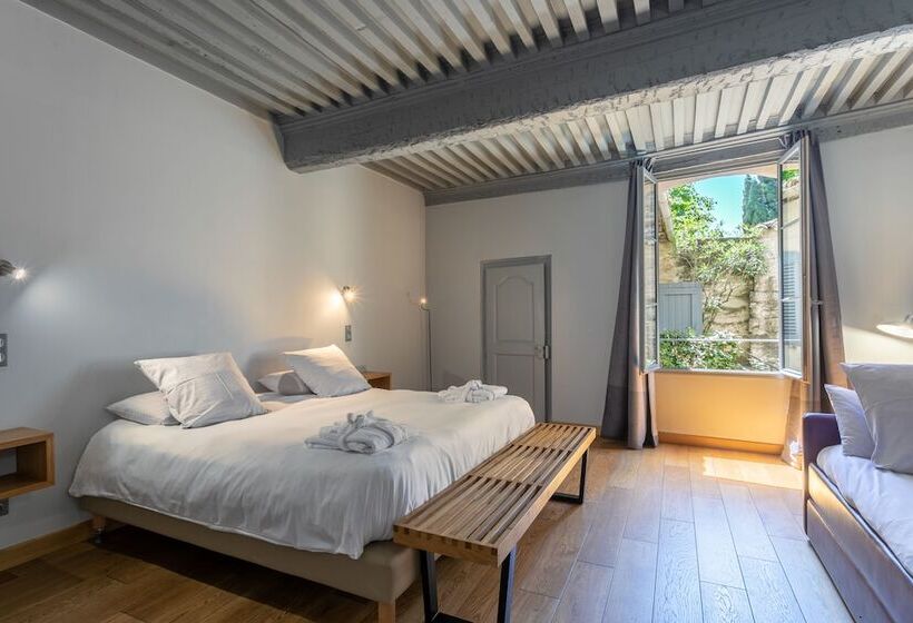 هتل Boutique Hôtel Entraigues