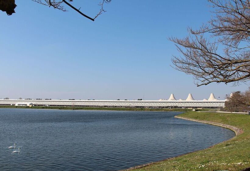 فندق Campanile Bordeaux Nord Le Lac