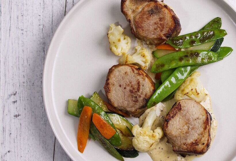 Отель Campanile Clermont Ferrand Le Brezet