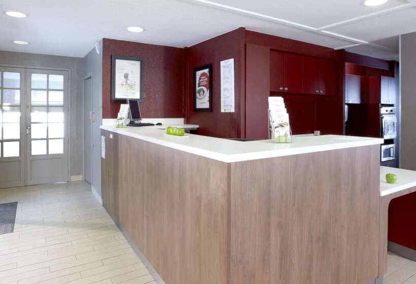 هتل Campanile Lille Sud Chr